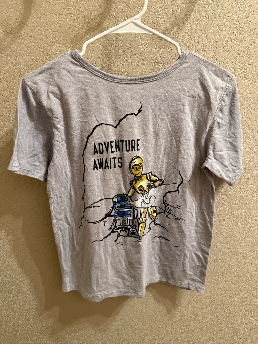 Kids' 'Adventure Awaits' Star Droid Graphic Tee - Light Gray